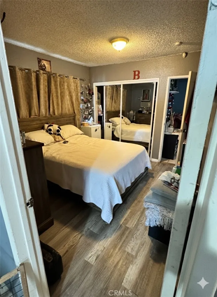 13947 Downey Paramount, CA 90723