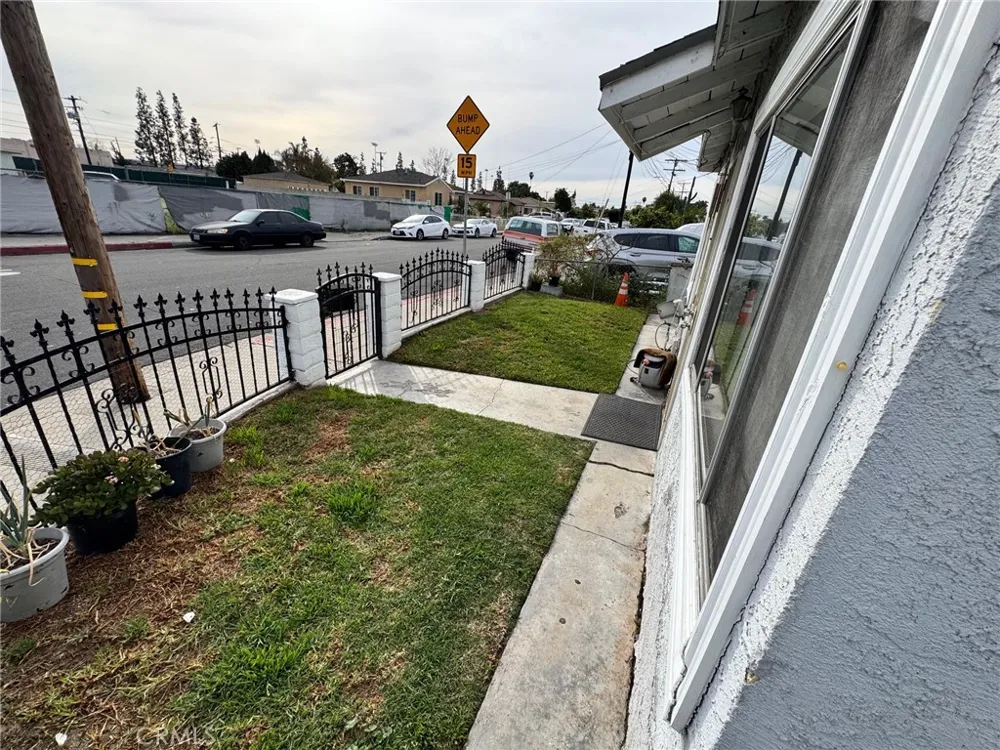 13947 Downey Paramount, CA 90723
