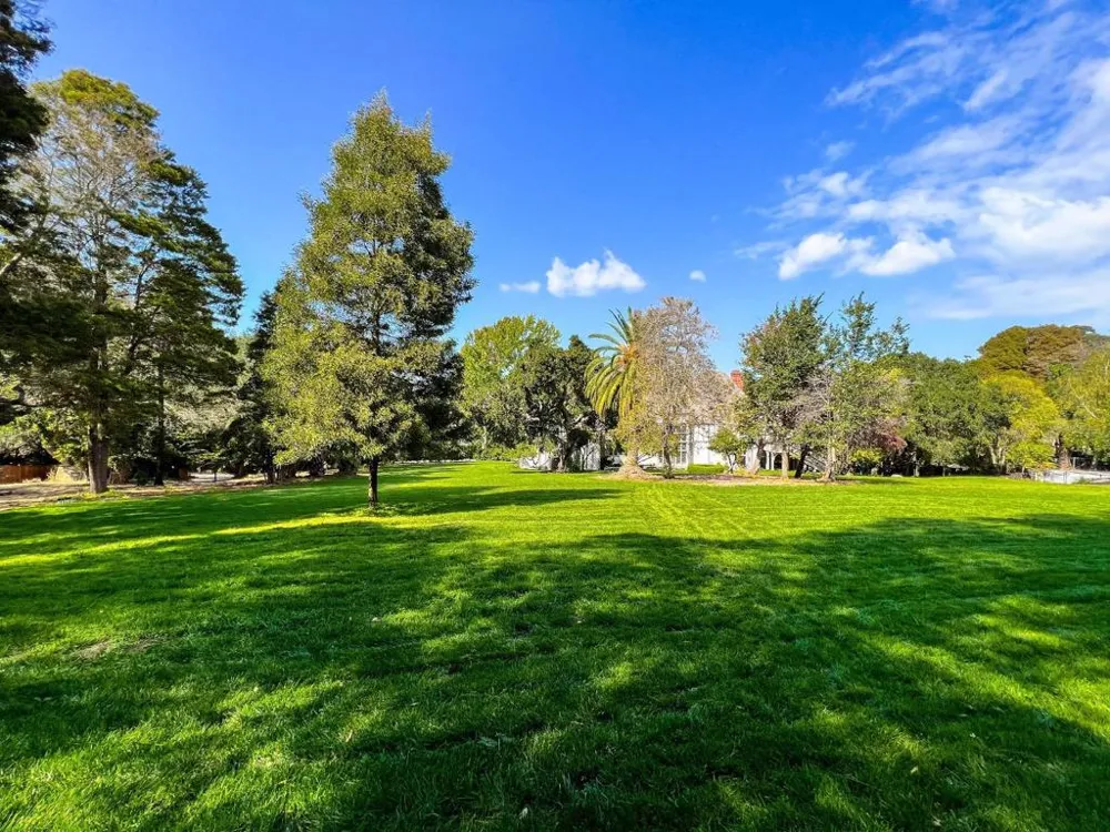 90 Fagan Drive Hillsborough, CA 94010