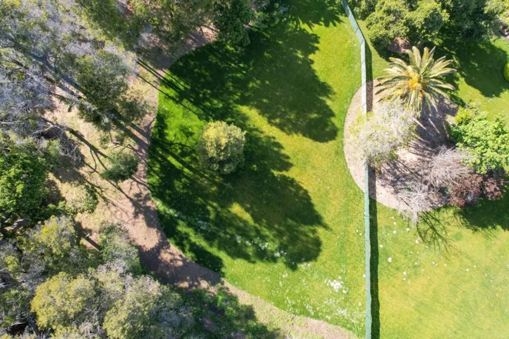90 Fagan Drive Hillsborough, CA 94010