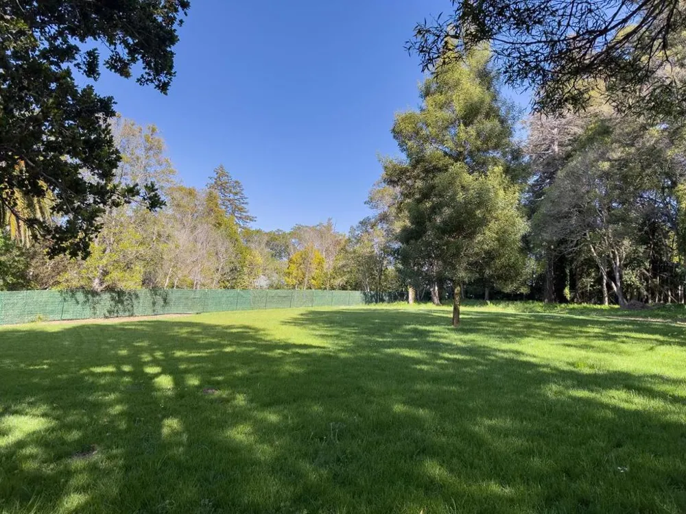 90 Fagan Drive Hillsborough, CA 94010