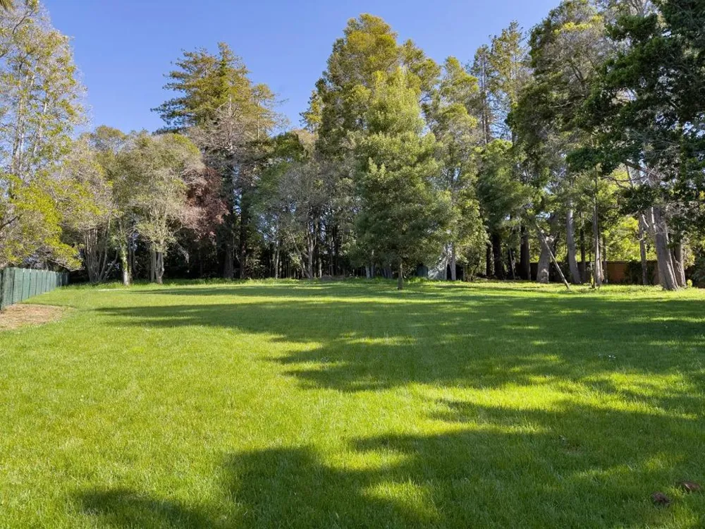 90 Fagan Drive Hillsborough, CA 94010
