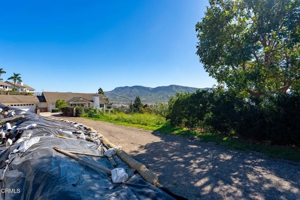 549 Glade Drive Santa Paula, CA 93060