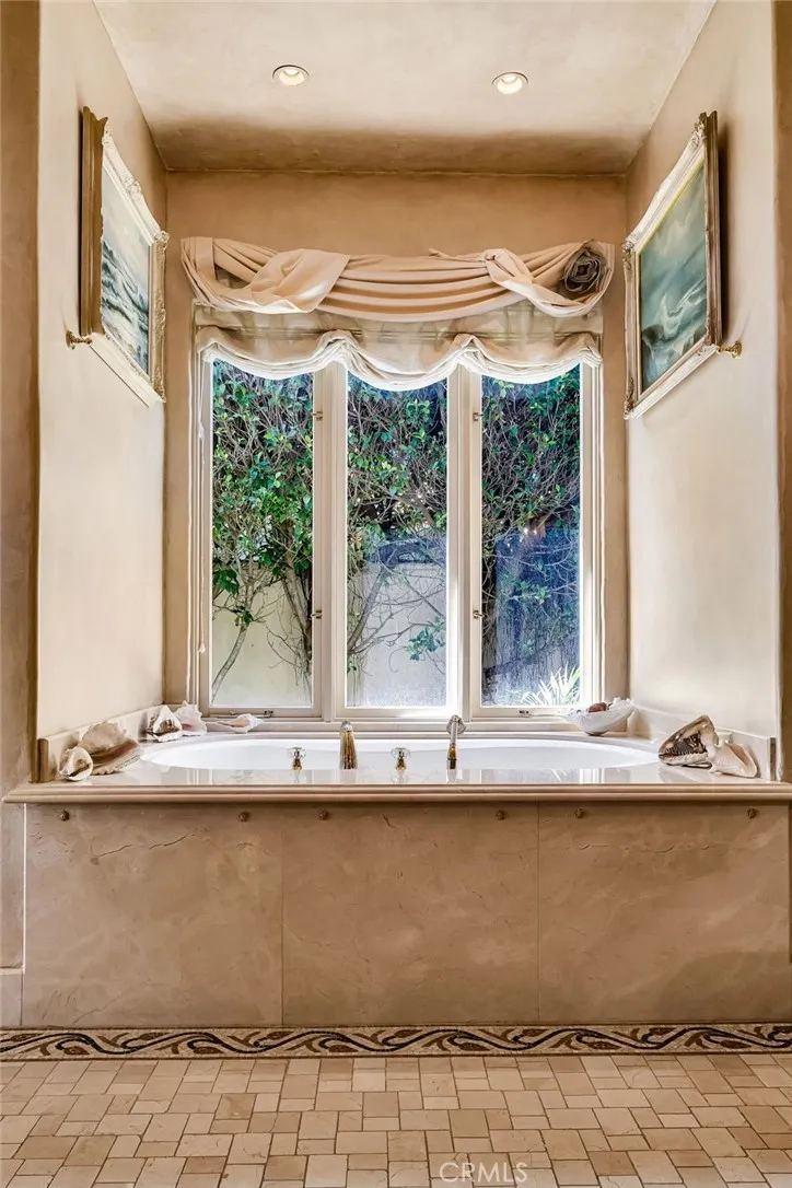 71 Marguerite Rancho Palos Verdes, CA 90275