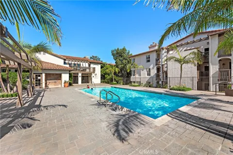 68 Corniche Drive #C