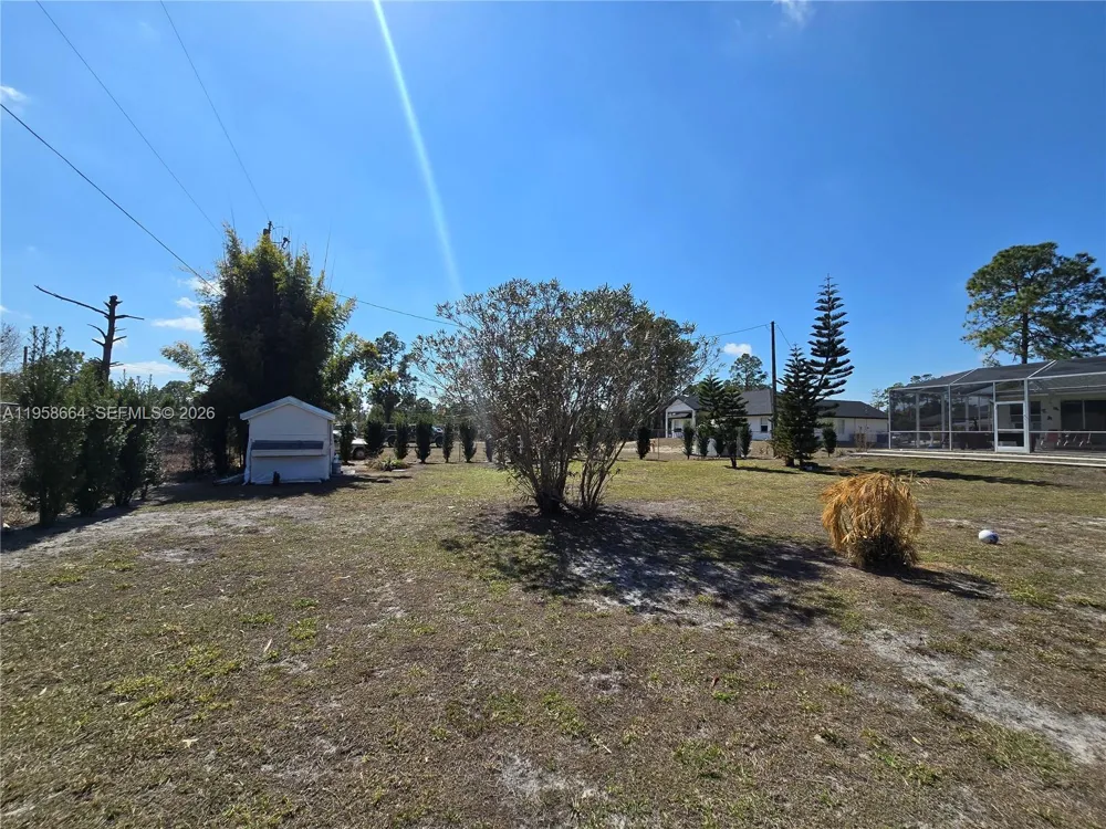 1220 McKinley Lehigh Acres, FL 33972