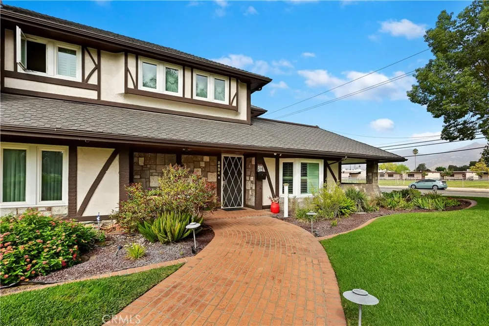 3694 Parkside San Bernardino, CA 92404