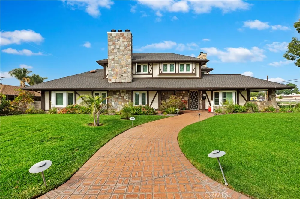 3694 Parkside San Bernardino, CA 92404