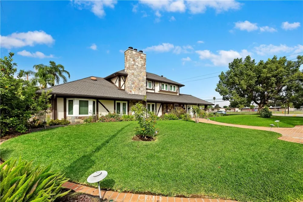 3694 Parkside San Bernardino, CA 92404