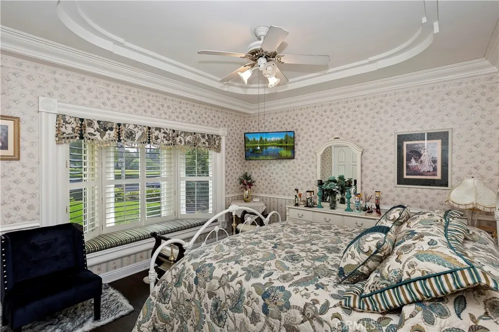 3694 Parkside San Bernardino, CA 92404