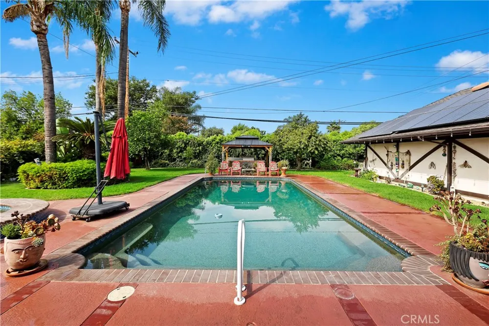 3694 Parkside San Bernardino, CA 92404