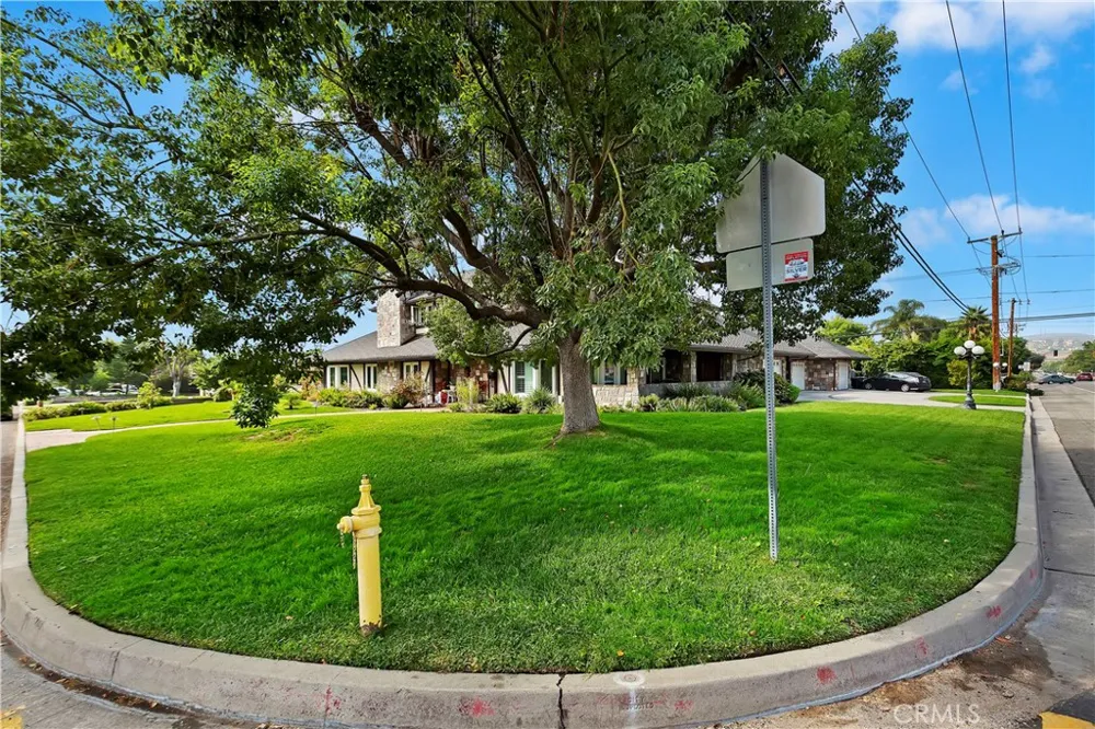 3694 Parkside San Bernardino, CA 92404