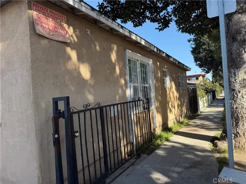 45 E 69th Way