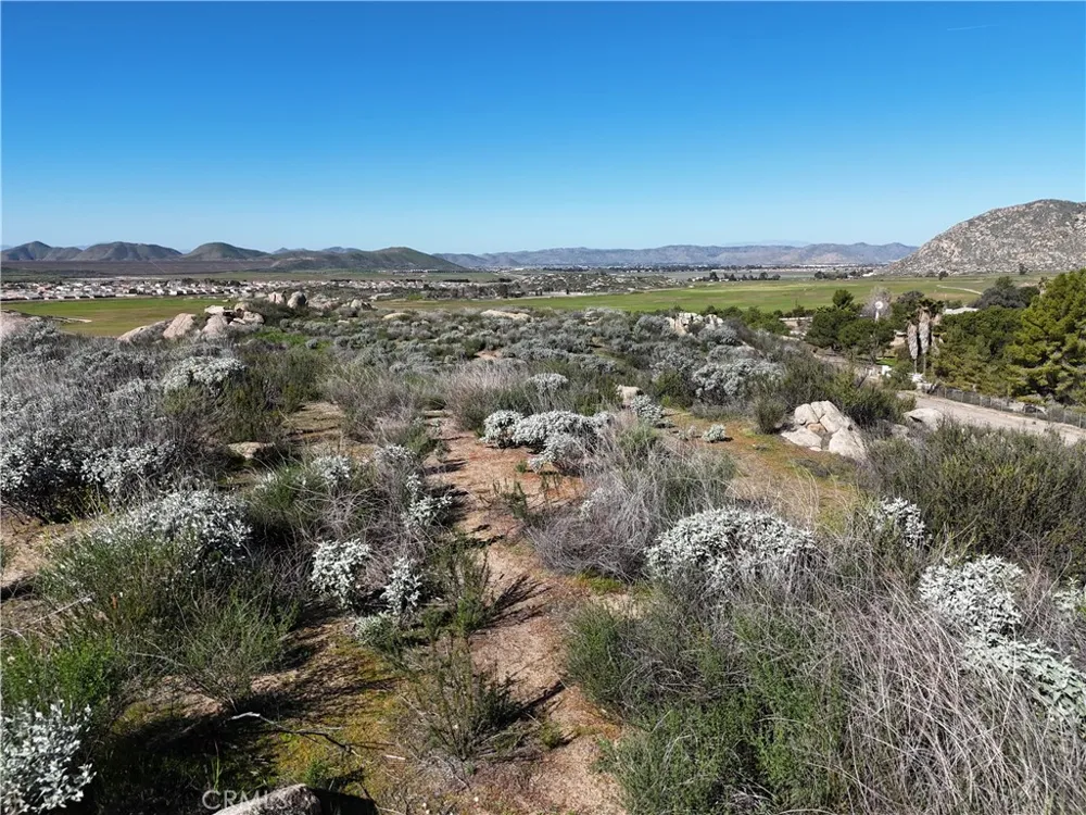 27 Starlight Mesa Drive Hemet, CA 92544