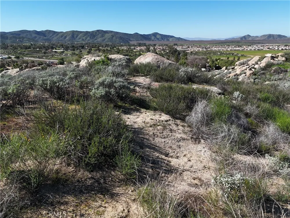 27 Starlight Mesa Drive Hemet, CA 92544