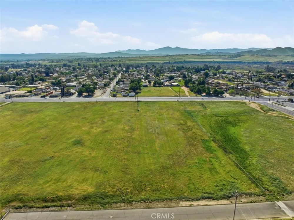 9131 Limonite Jurupa Valley, CA 92509