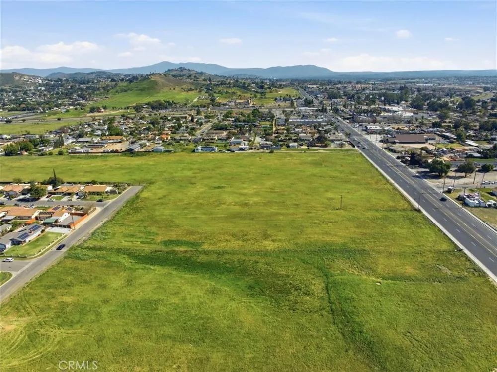 9131 Limonite Jurupa Valley, CA 92509