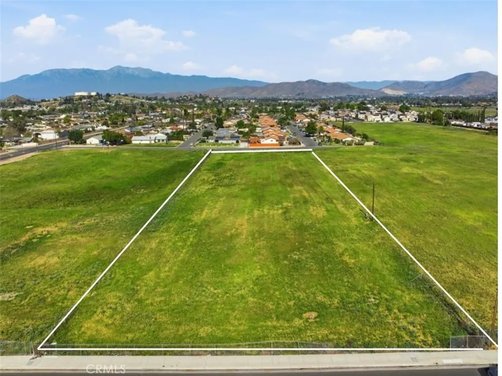 9131 Limonite Jurupa Valley, CA 92509