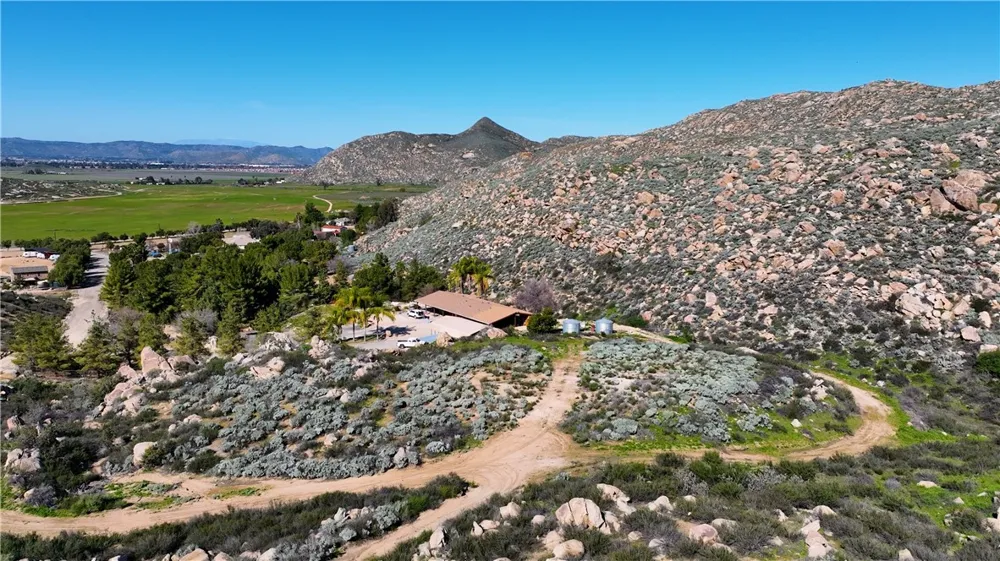 25 Starlight Mesa Drive Hemet, CA 92544