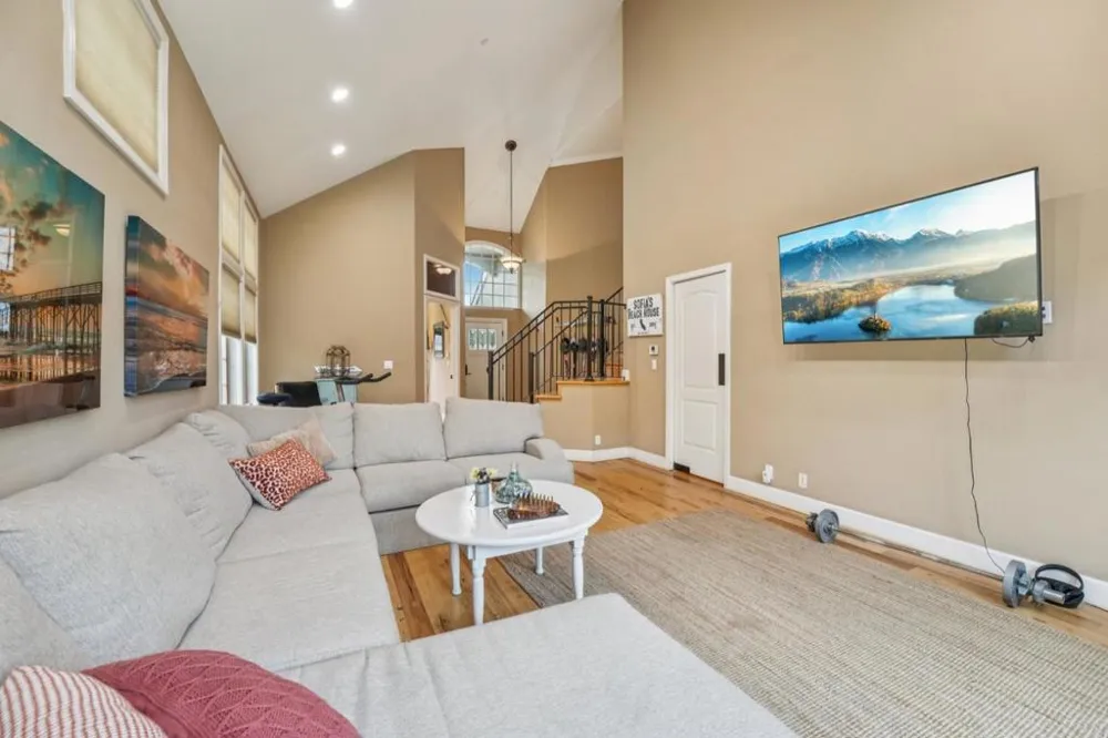 229 Garcia Avenue Half Moon Bay, CA 94019