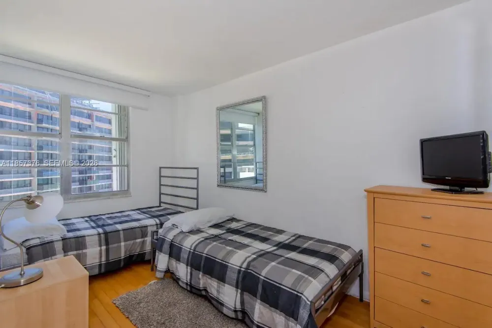 5161 Collins Ave #1104 Miami Beach, FL 33140
