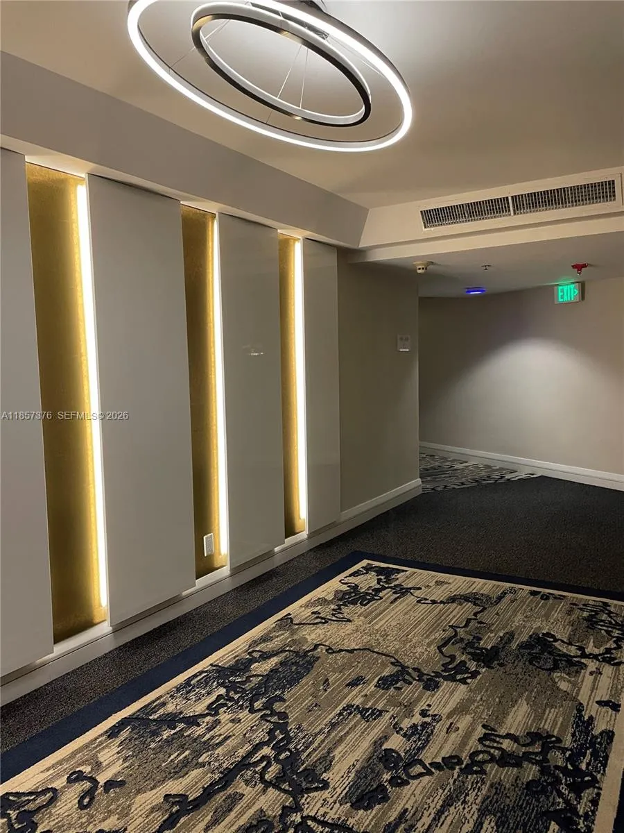 5161 Collins Ave #1104 Miami Beach, FL 33140