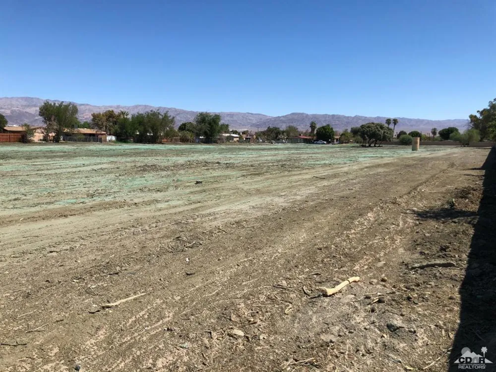Sandpiper Ave / Bobolink St. Indio, CA 92201