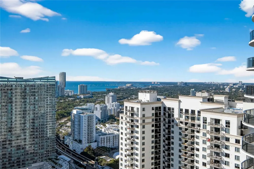 45 SW 9th St #3807 Miami, FL 33130