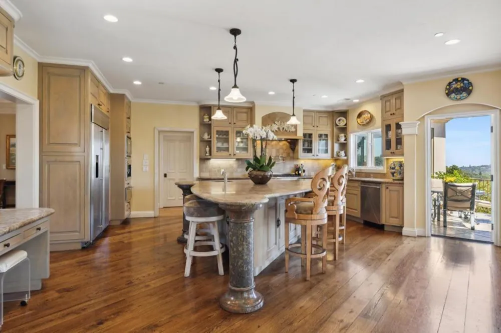 7 Redberry Portola Valley, CA 94028