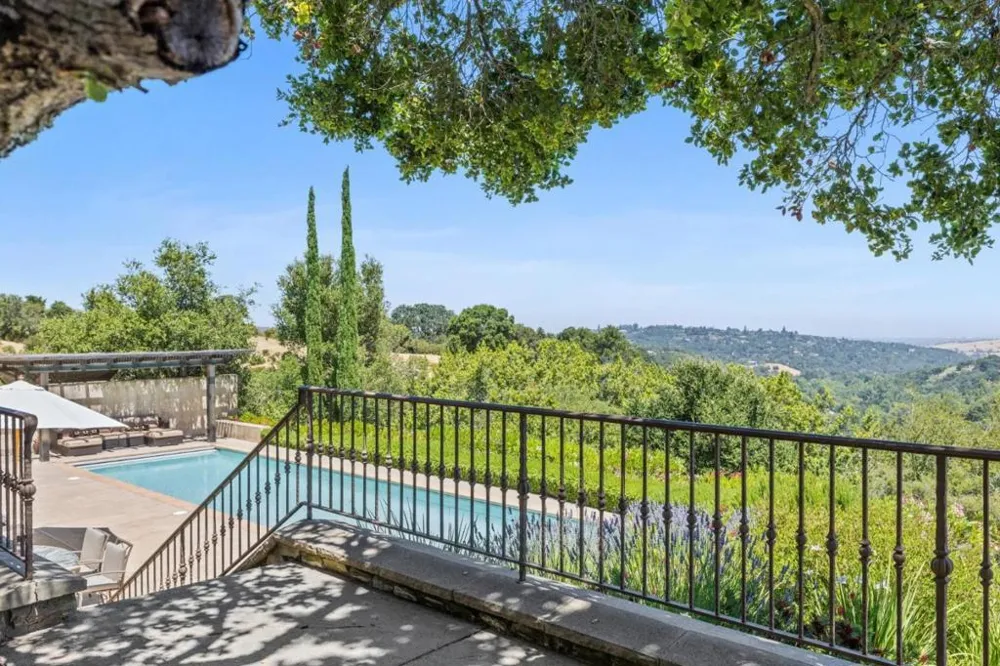 7 Redberry Portola Valley, CA 94028