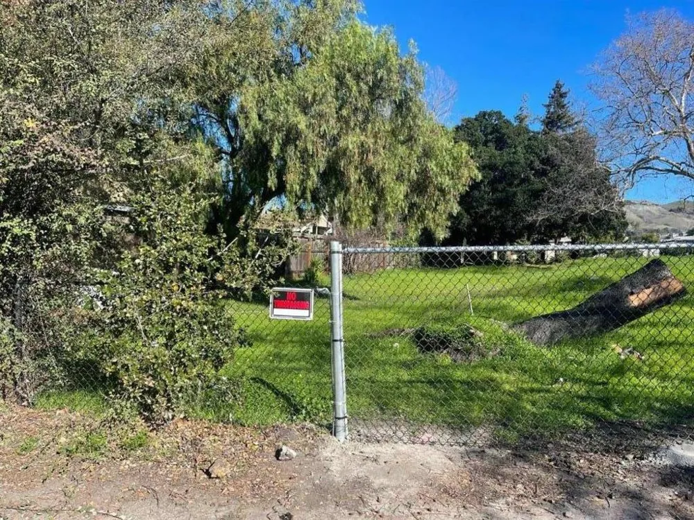 28538 Huntwood Avenue Hayward, CA 94544