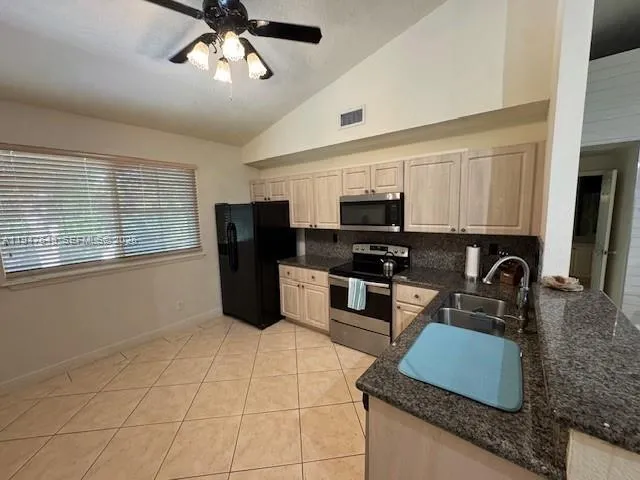 97501 Overseas Hwy #906 Key Largo, FL 33037