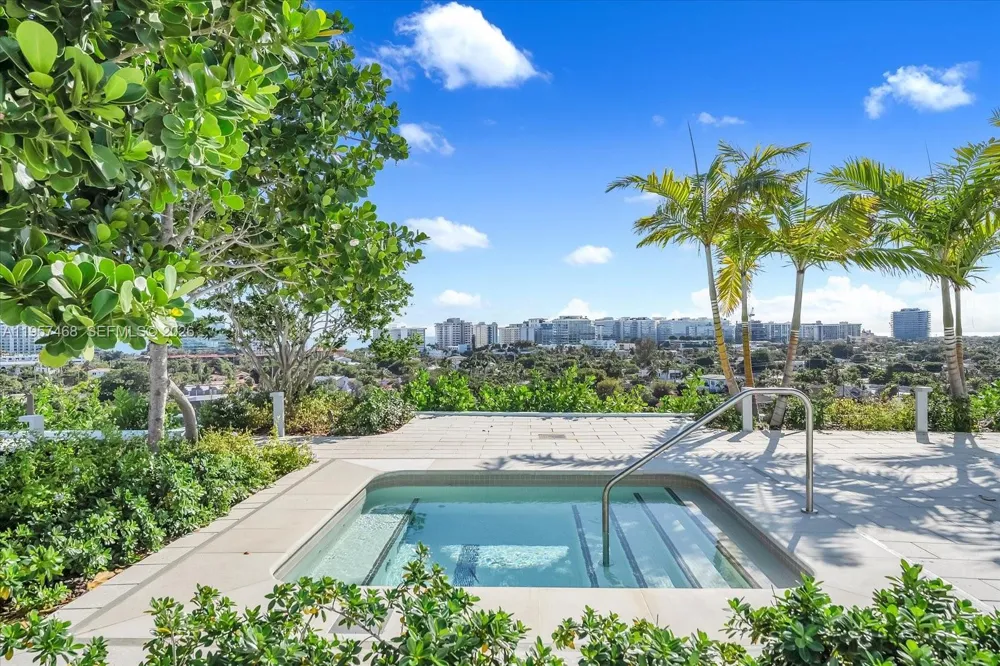 9201 E Bay Harbor #LPH_711 Bay Harbor Islands, FL 33154