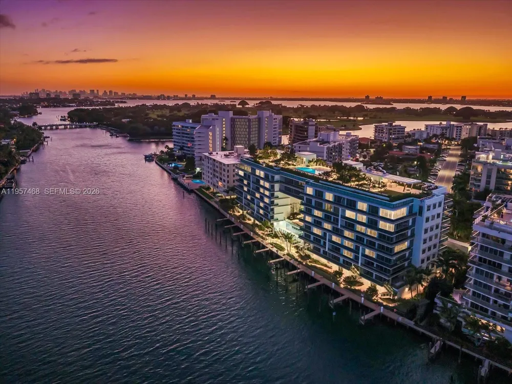 9201 E Bay Harbor #LPH_711 Bay Harbor Islands, FL 33154