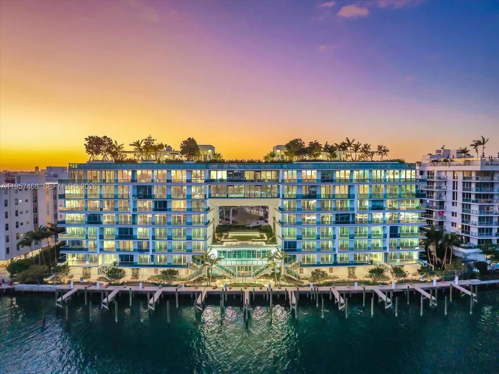 9201 E Bay Harbor #LPH_711 Bay Harbor Islands, FL 33154
