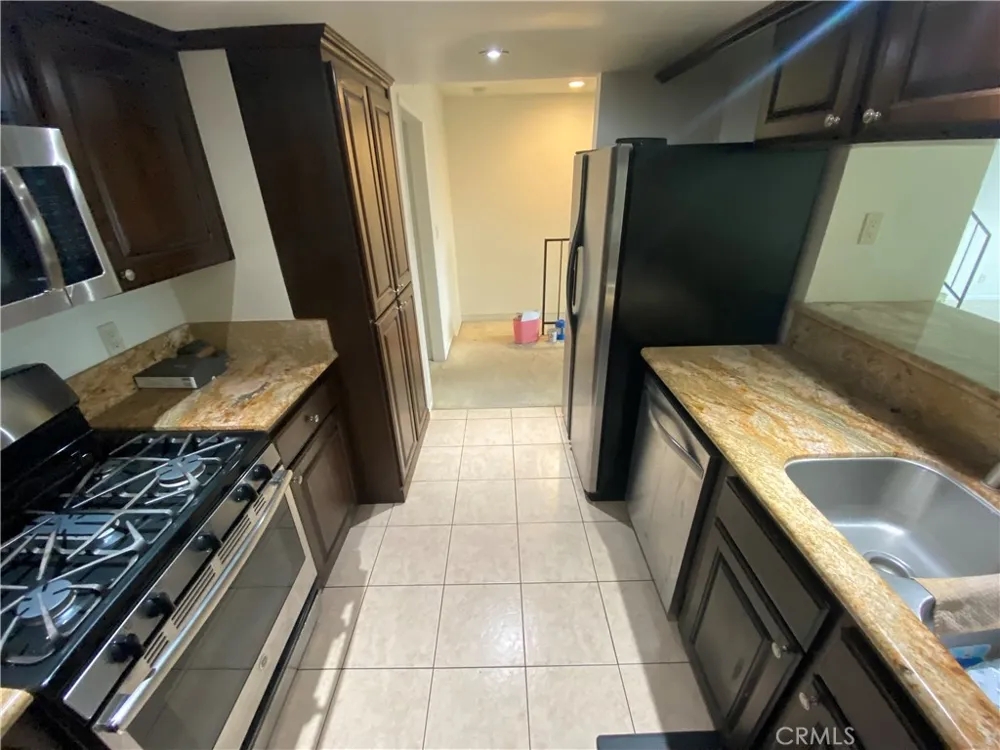 15819 Prairie Lawndale, CA 90260