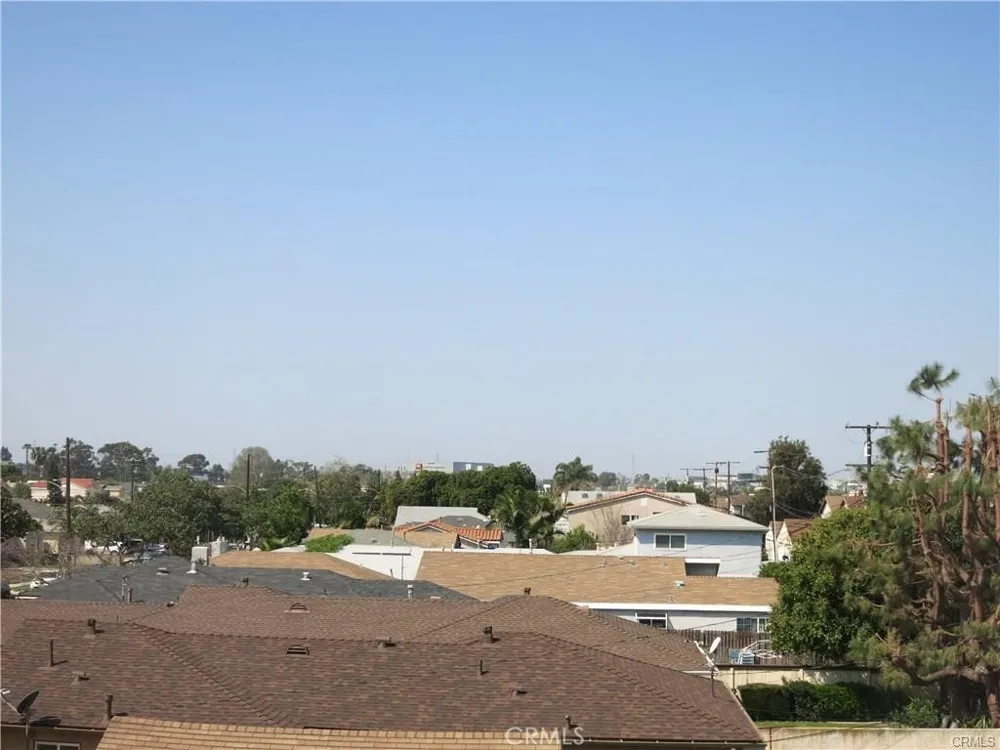 15819 Prairie Lawndale, CA 90260