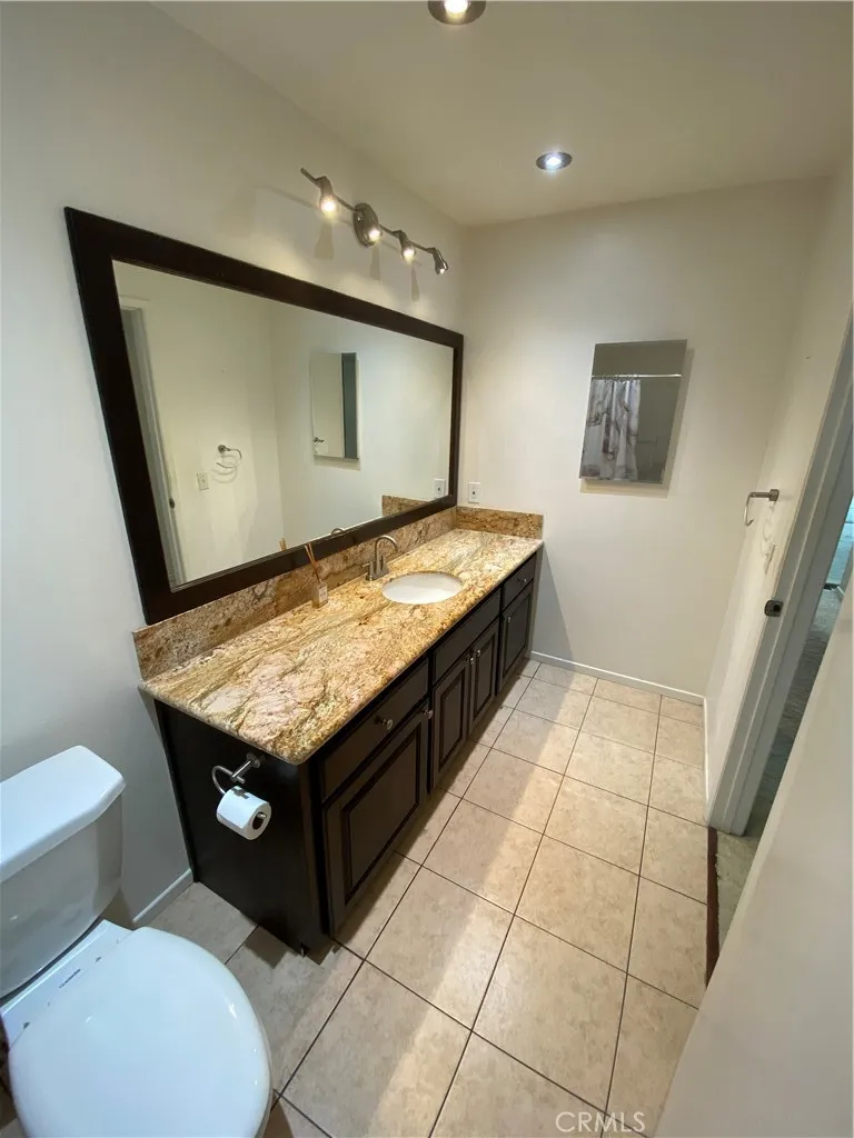 15819 Prairie Lawndale, CA 90260