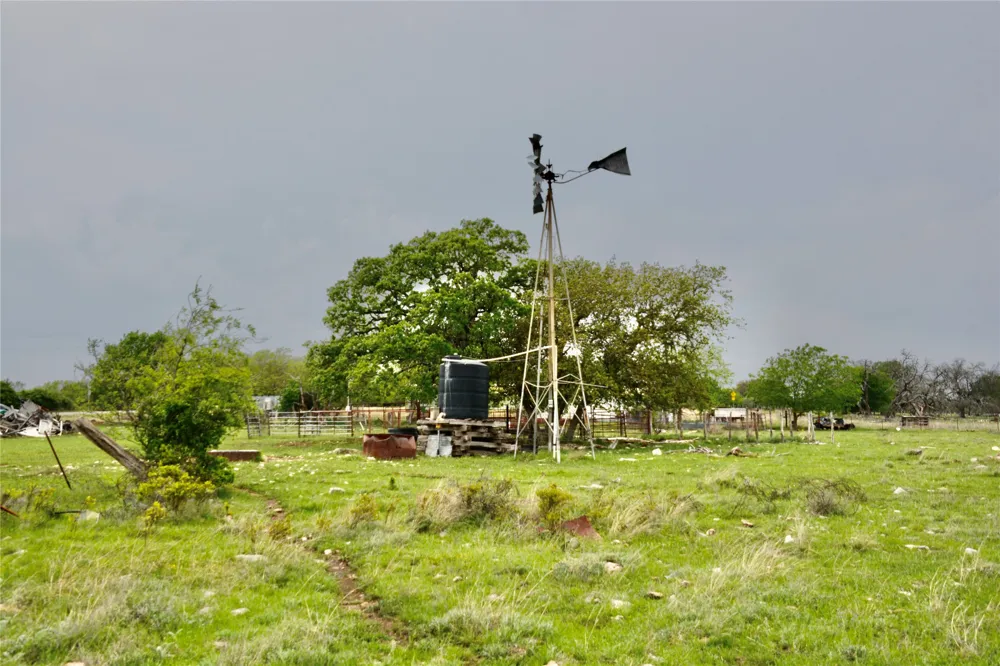 621 E FM 572 Goldthwaite, TX 76844