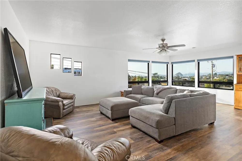 1578 13th Los Osos, CA 93402