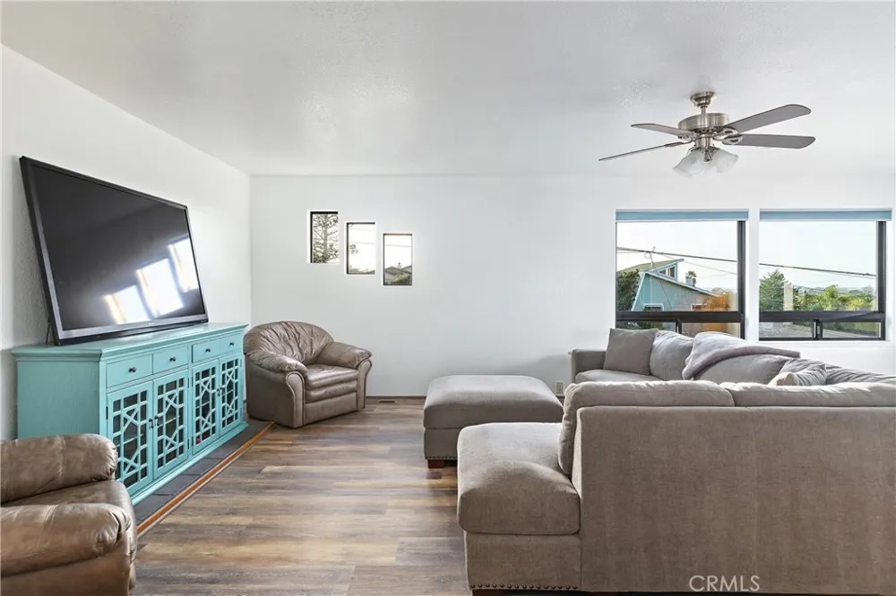 1578 13th Los Osos, CA 93402