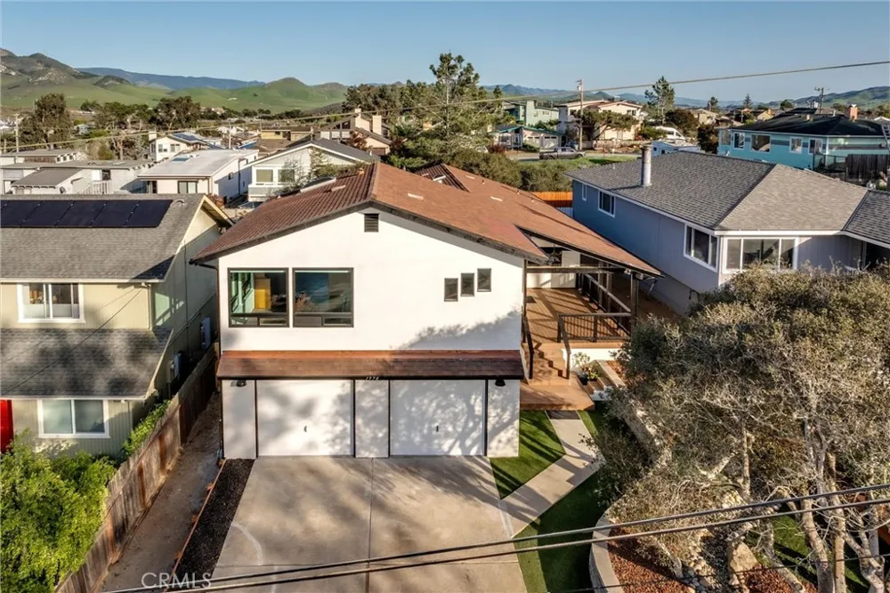 1578 13th Los Osos, CA 93402