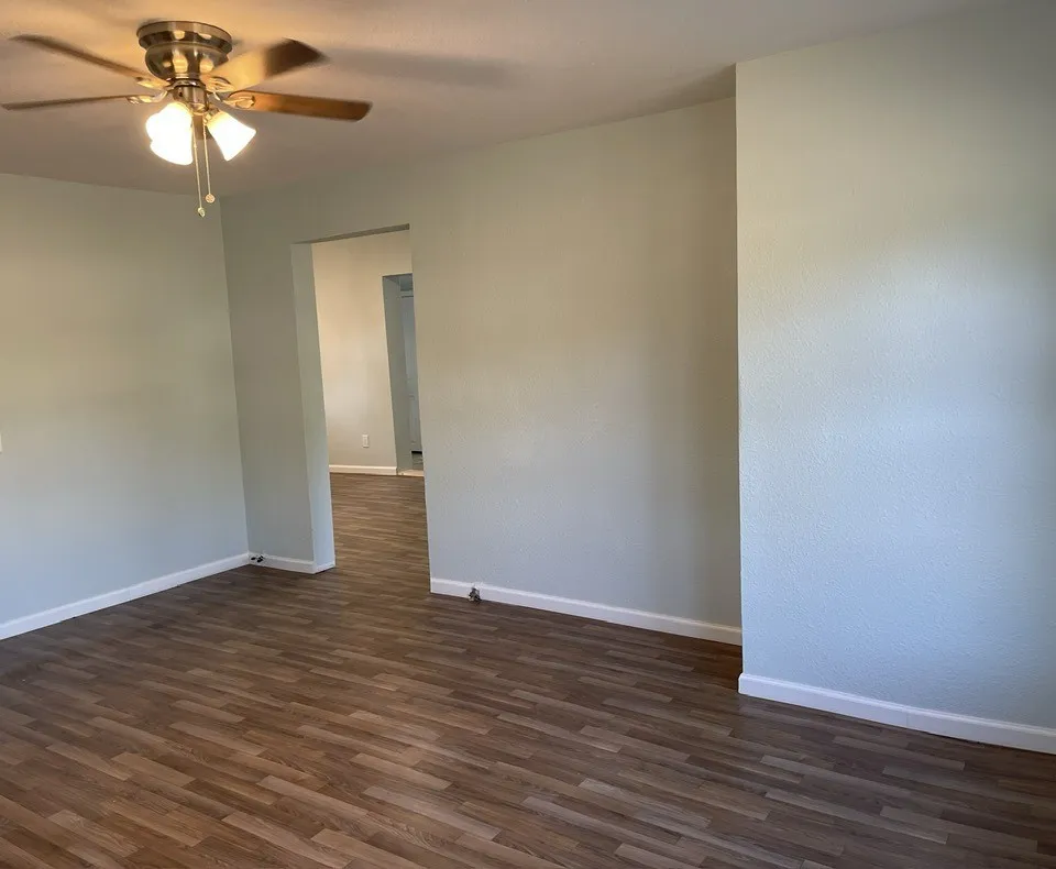 301 E 10th Street Coleman, TX 76834