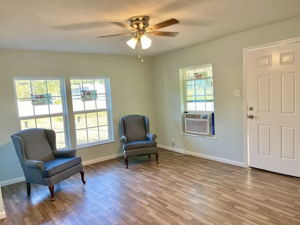 301 E 10th Street Coleman, TX 76834