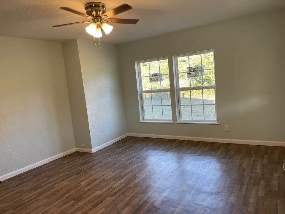 301 E 10th Street Coleman, TX 76834