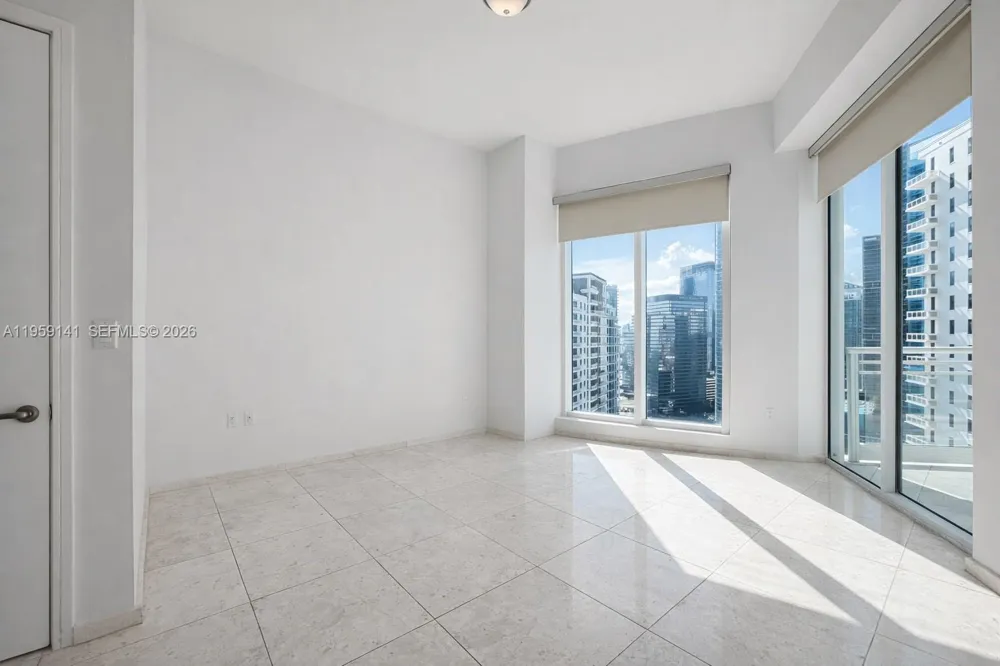 900 Brickell Key Blvd #2405 Miami, FL 33131