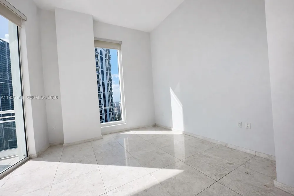 900 Brickell Key Blvd #2405 Miami, FL 33131