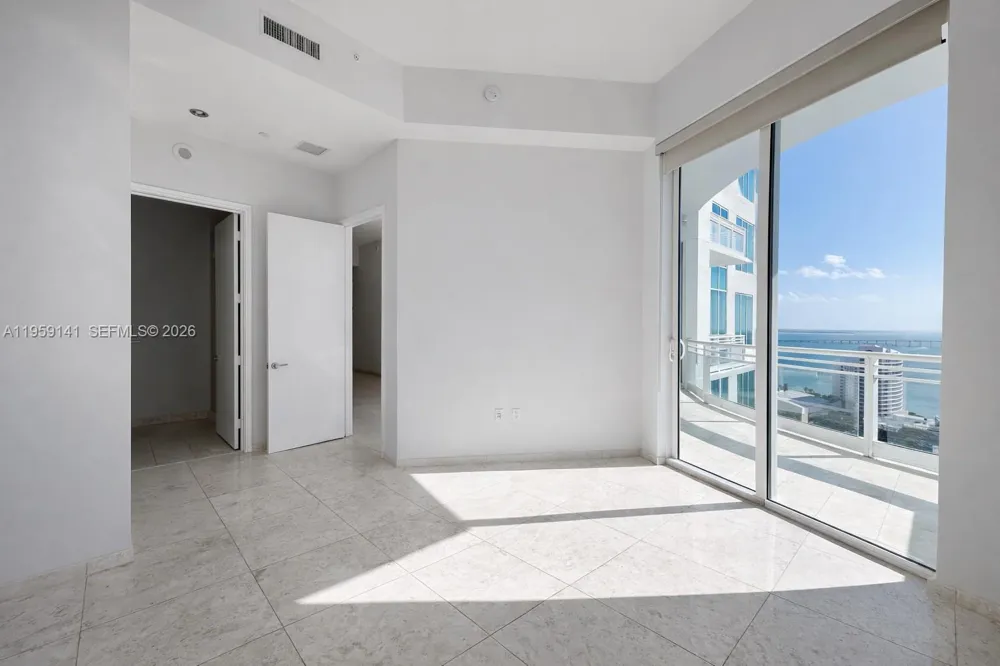 900 Brickell Key Blvd #2405 Miami, FL 33131