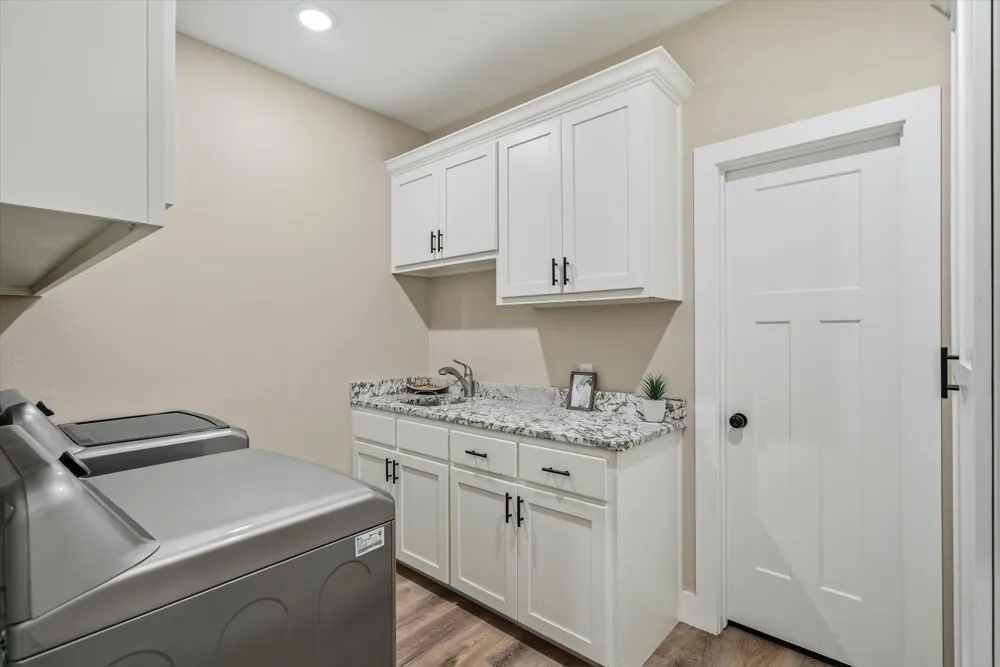 2055 Eastfield Drive Wills Point, TX 75169