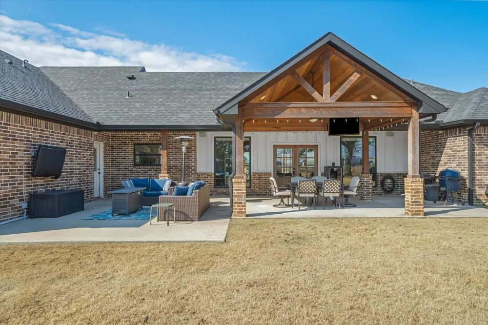 2055 Eastfield Drive Wills Point, TX 75169